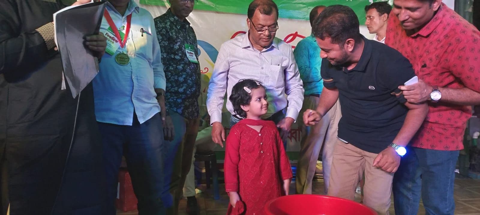 একটি সমৃদ্ধ দেবহাটা পরিবার